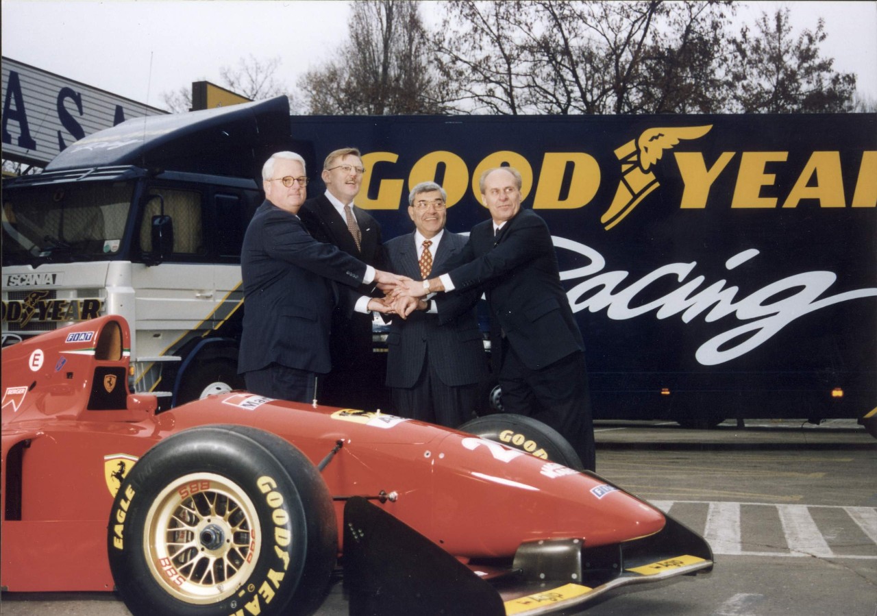 Pneumatiky Goodyear a Dębica